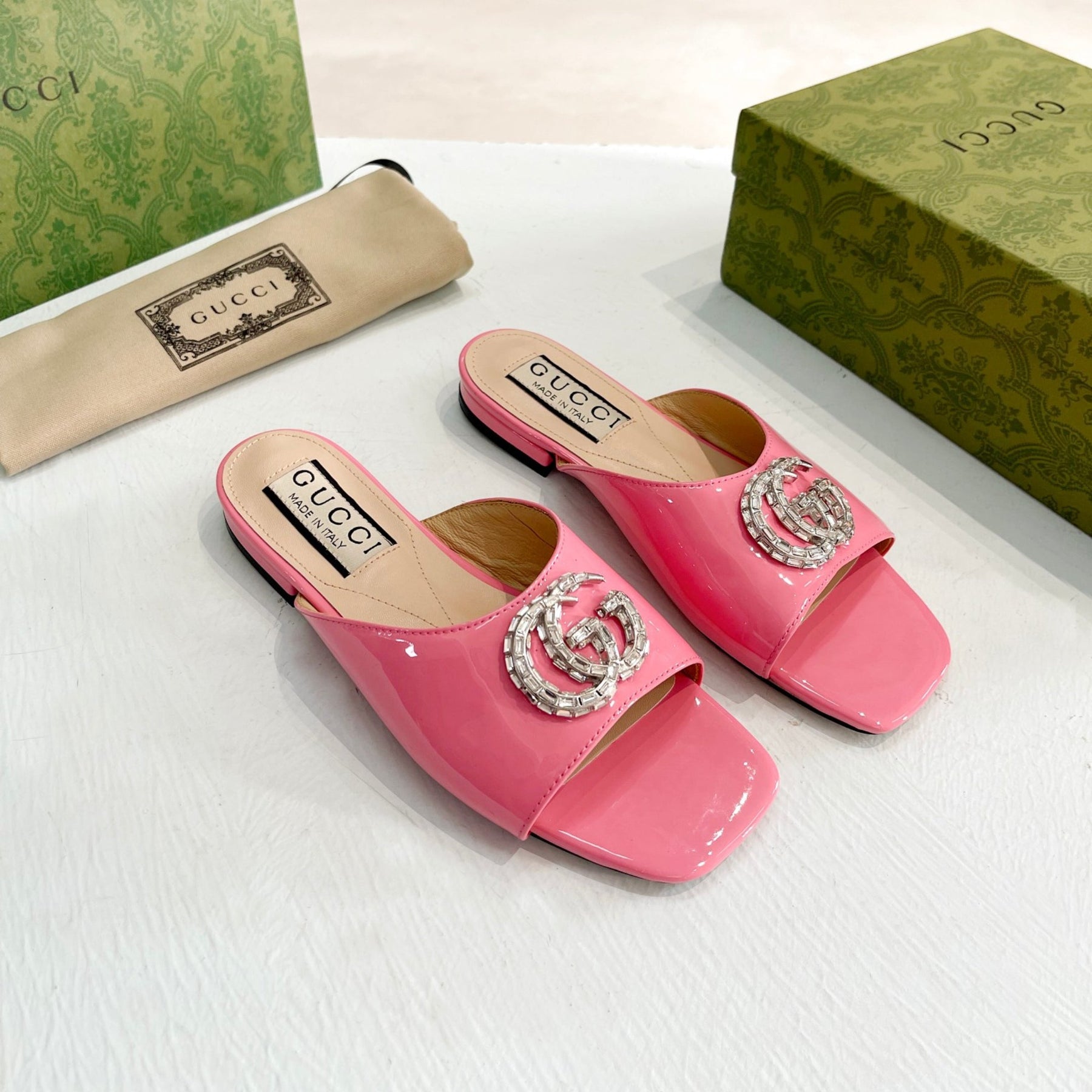 Sandália GG flat com Double GG Rosa