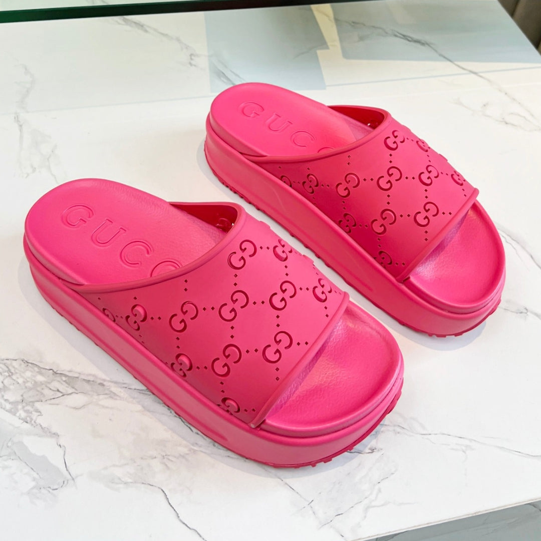 GG Pink Canvas Slide Flip Flops Details