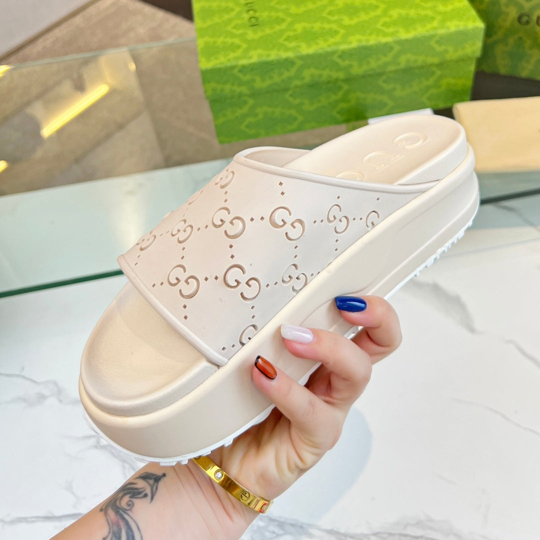 Slide Flip Flop GG Pink Canvas Details