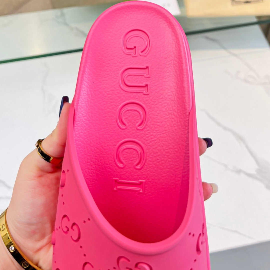 GG Pink Canvas Slide Flip Flops Details