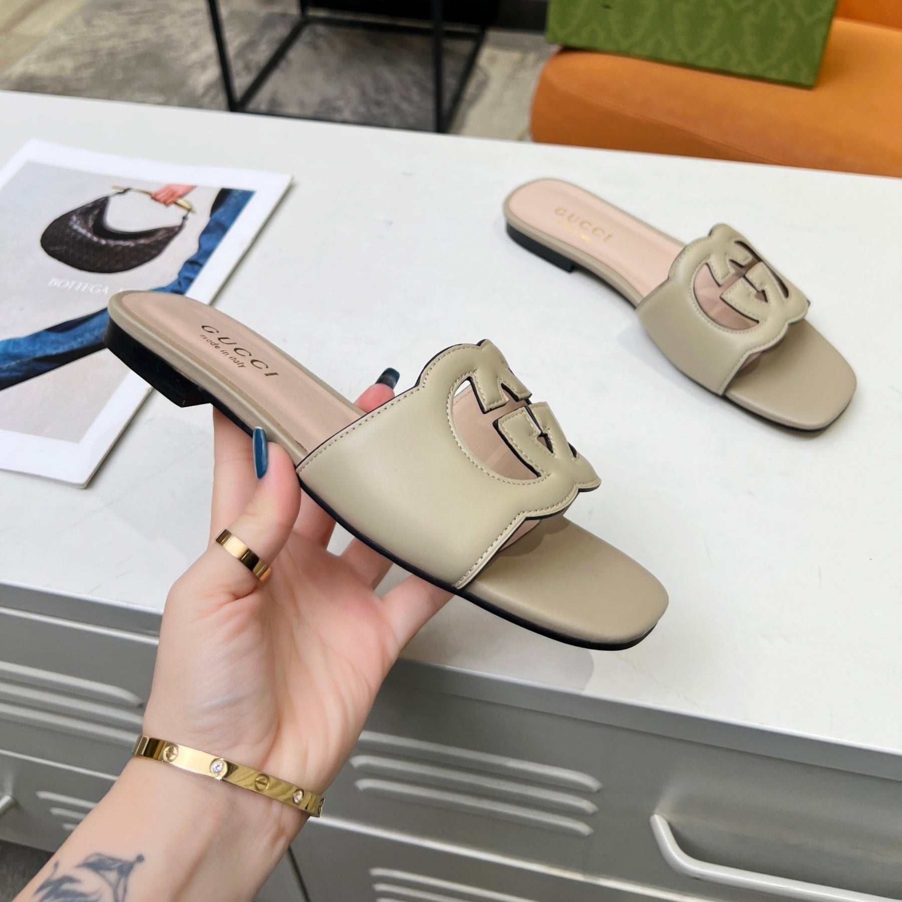 GG Leather Sandal with Beige GG Interlocking