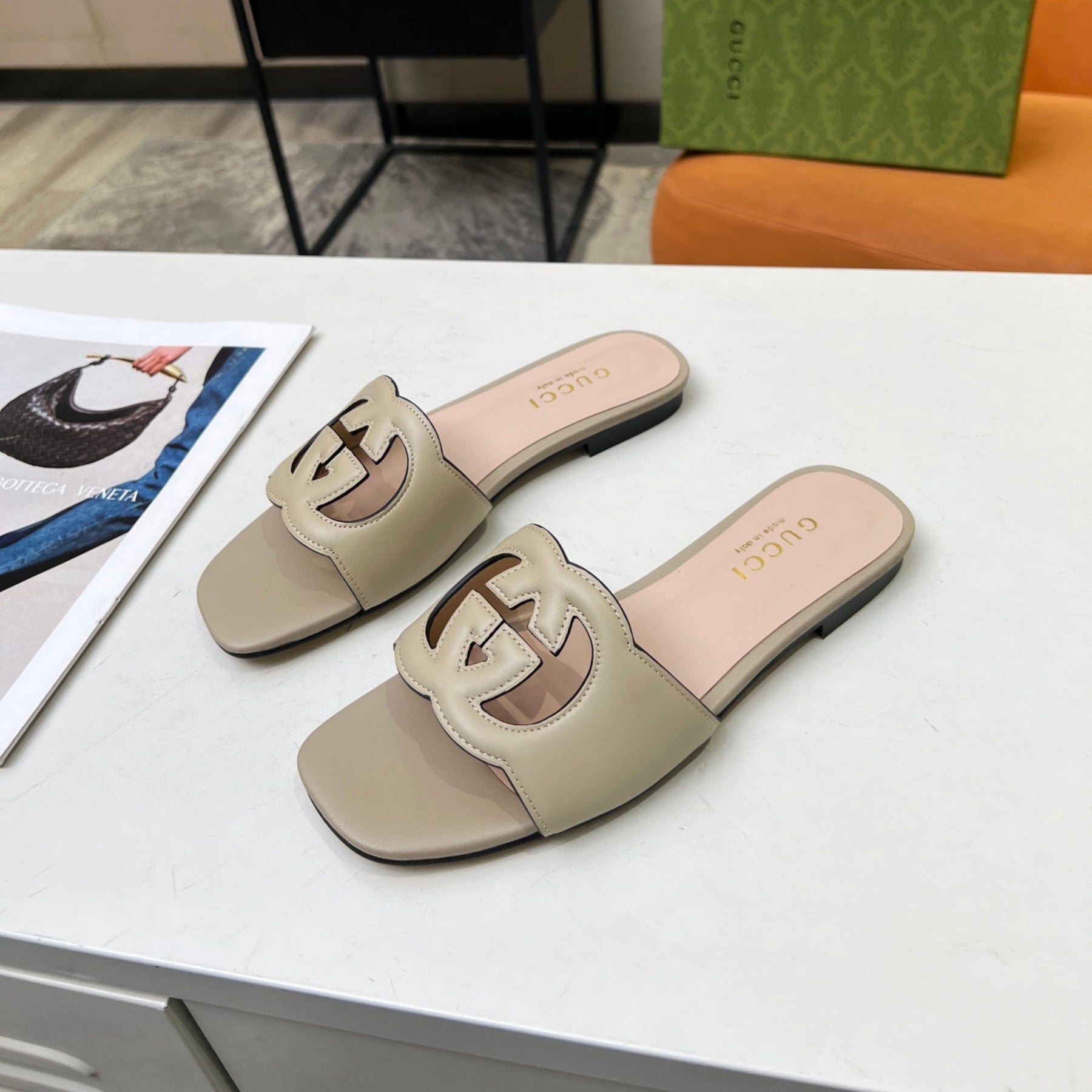 GG Leather Sandal with Beige GG Interlocking