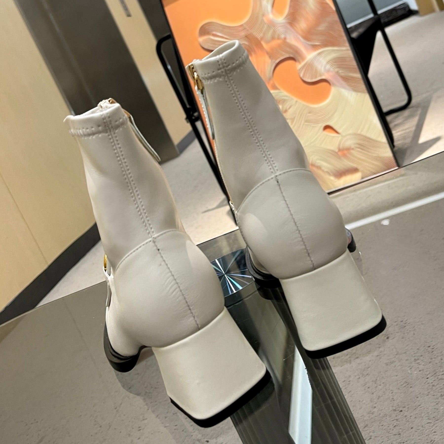 GG boot with horsebit detail and 55mm heel in white