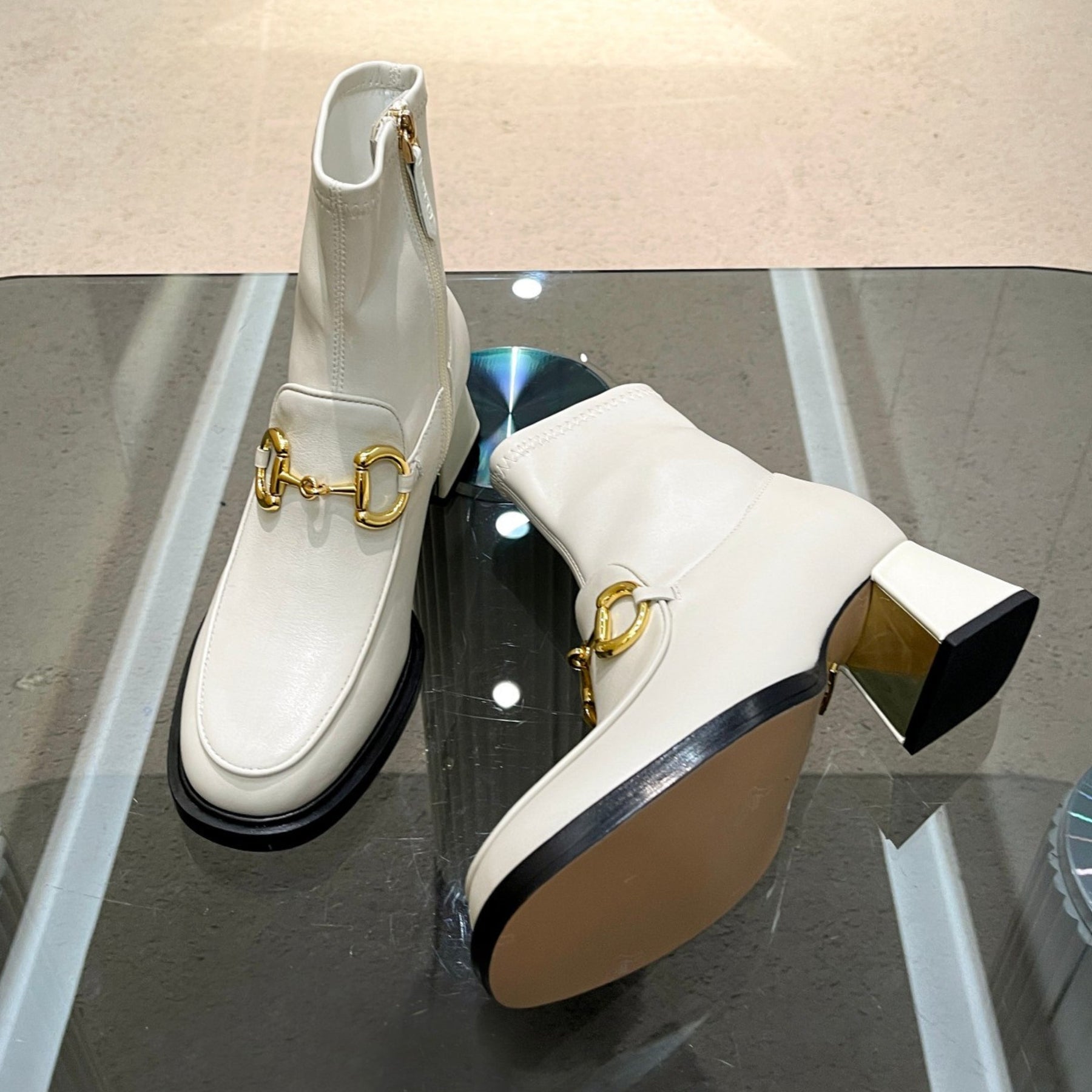 GG boot with horsebit detail and 55mm heel in white