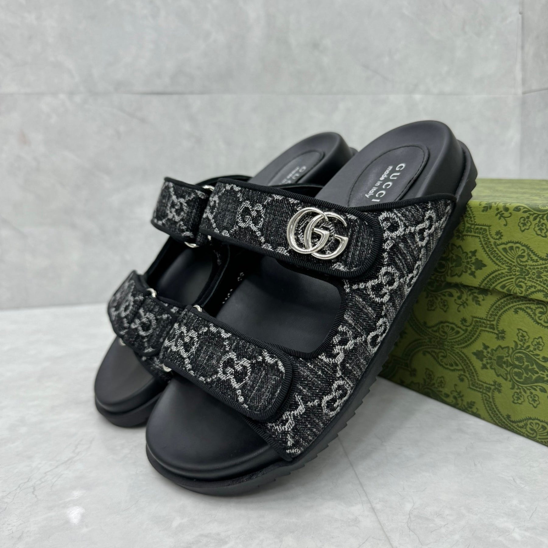 GG Slider Sandal with Double in black with gray details