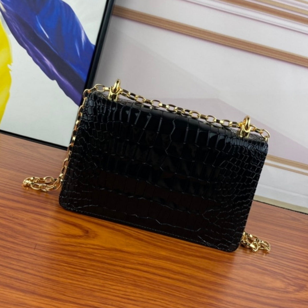 DG Girls Black Crossbody Bag with Details 21cm