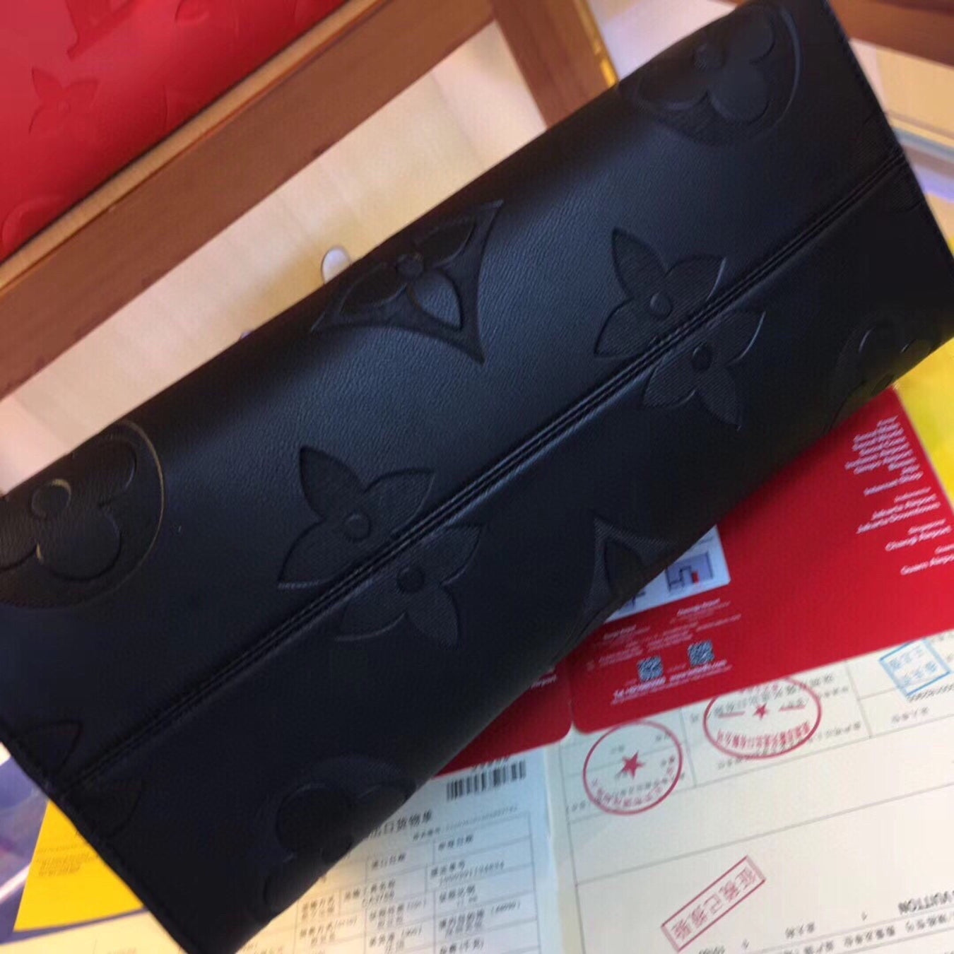 LV On The Go Black Leather Bag 41cm Large