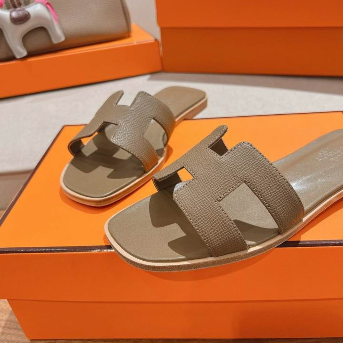 HRMS Oran Light Brown Sandal