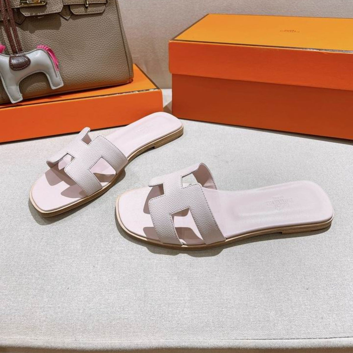 HRMS Oran Off White Sandal