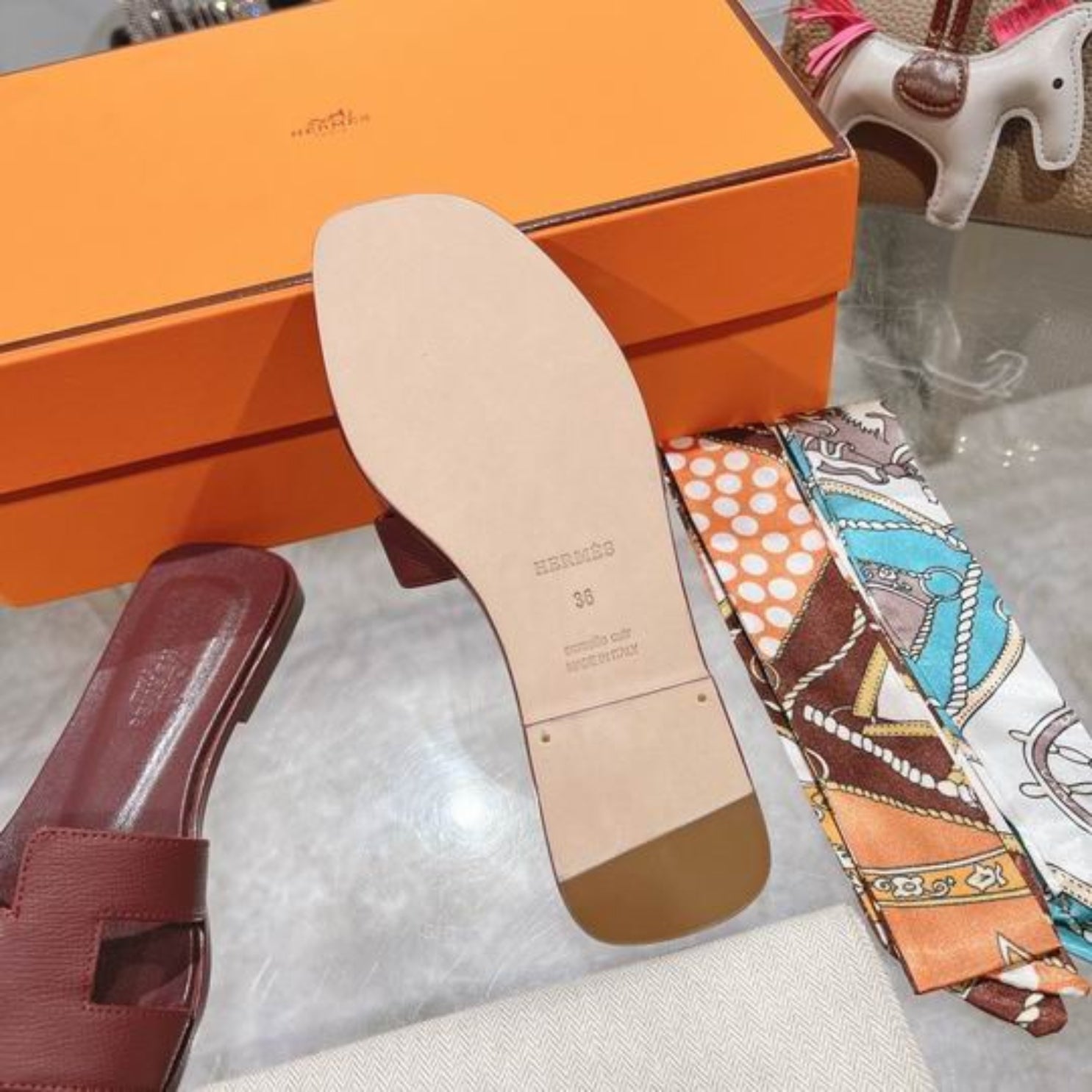 HRMS Oran Wine Sandals