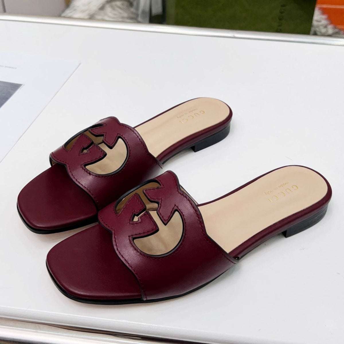 GG Leather Sandal with GG Wine Interlocking