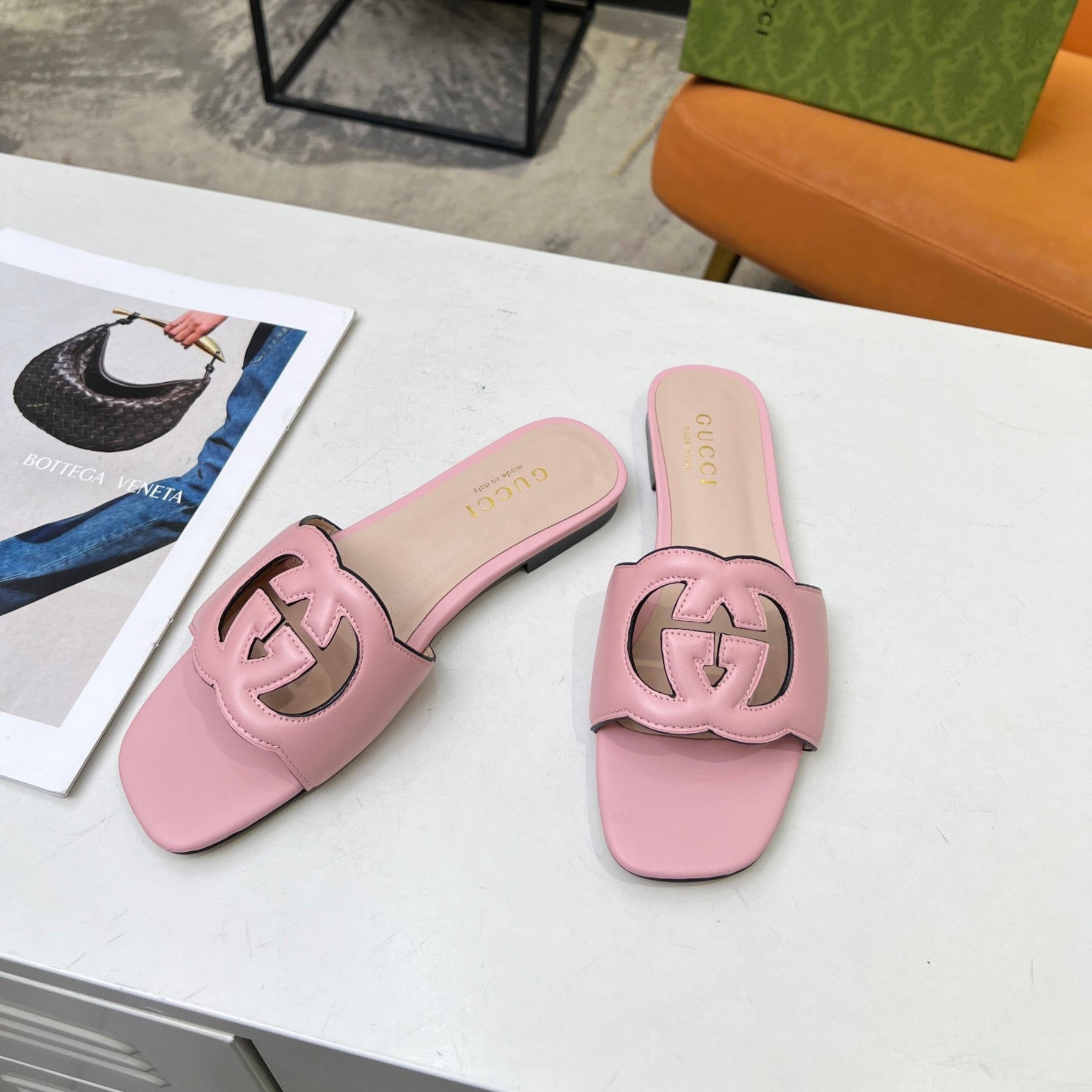 GG Leather Sandal with Pink GG Interlocking