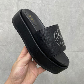 GG Platform Slider Sandal in Black Leather with Interlocking