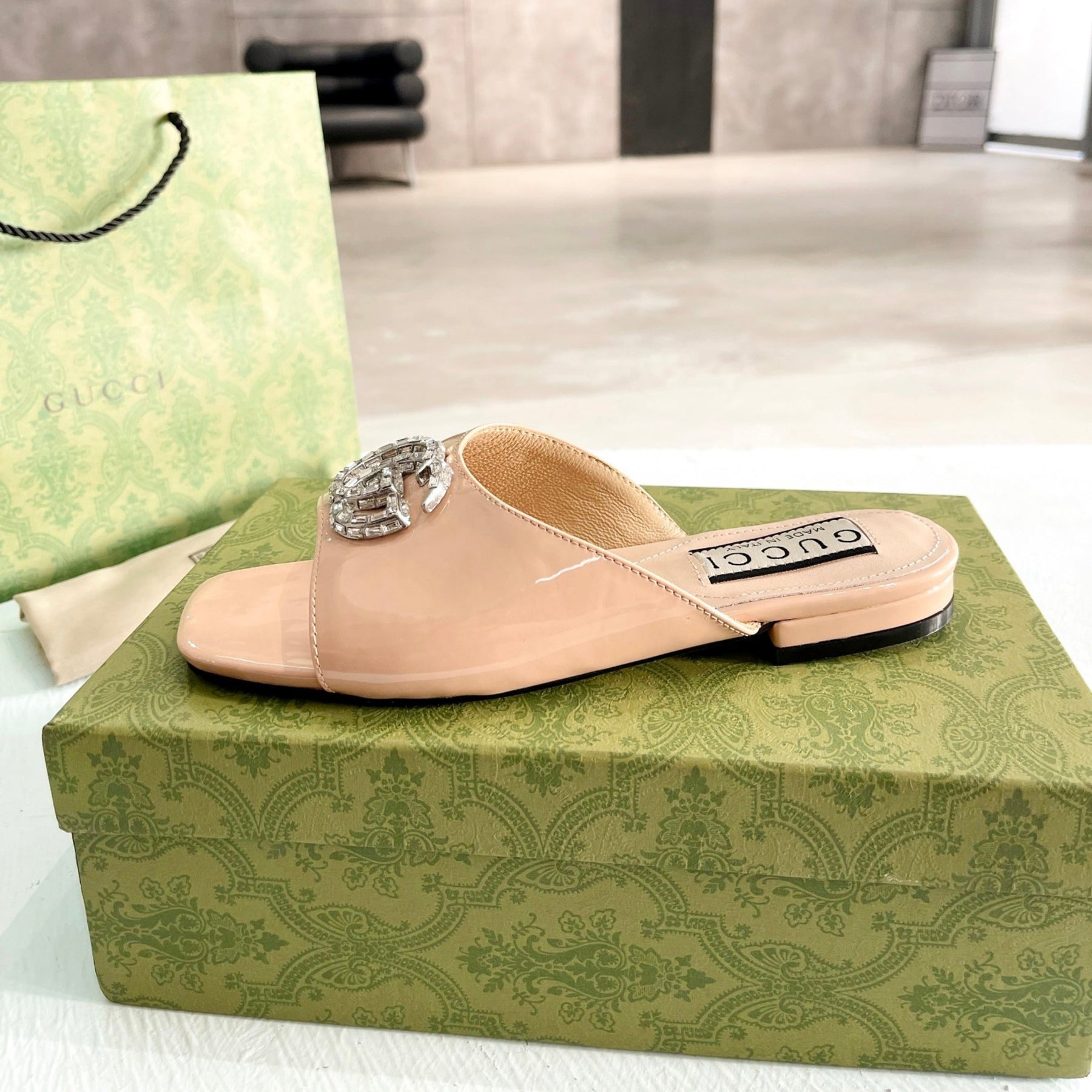 Beige GG flat sandal with Double GG