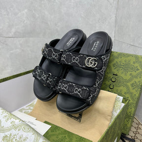 GG Slider Sandal with Double in black with gray details