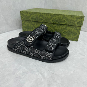 GG Slider Sandal with Double in black with gray details